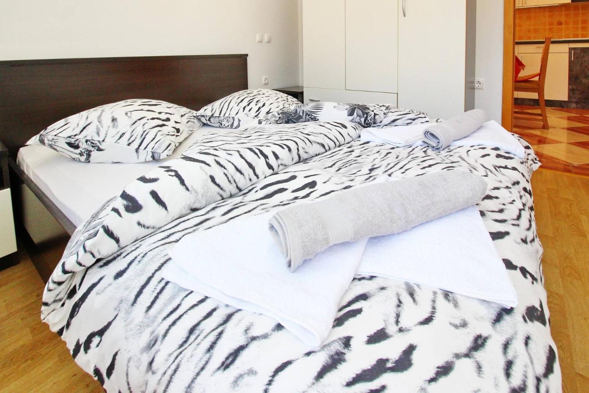 Apartments Aquarium Dorcic باشْكا المظهر الخارجي الصورة