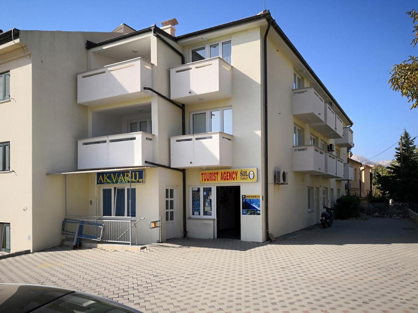 Apartments Aquarium Dorcic باشْكا المظهر الخارجي الصورة